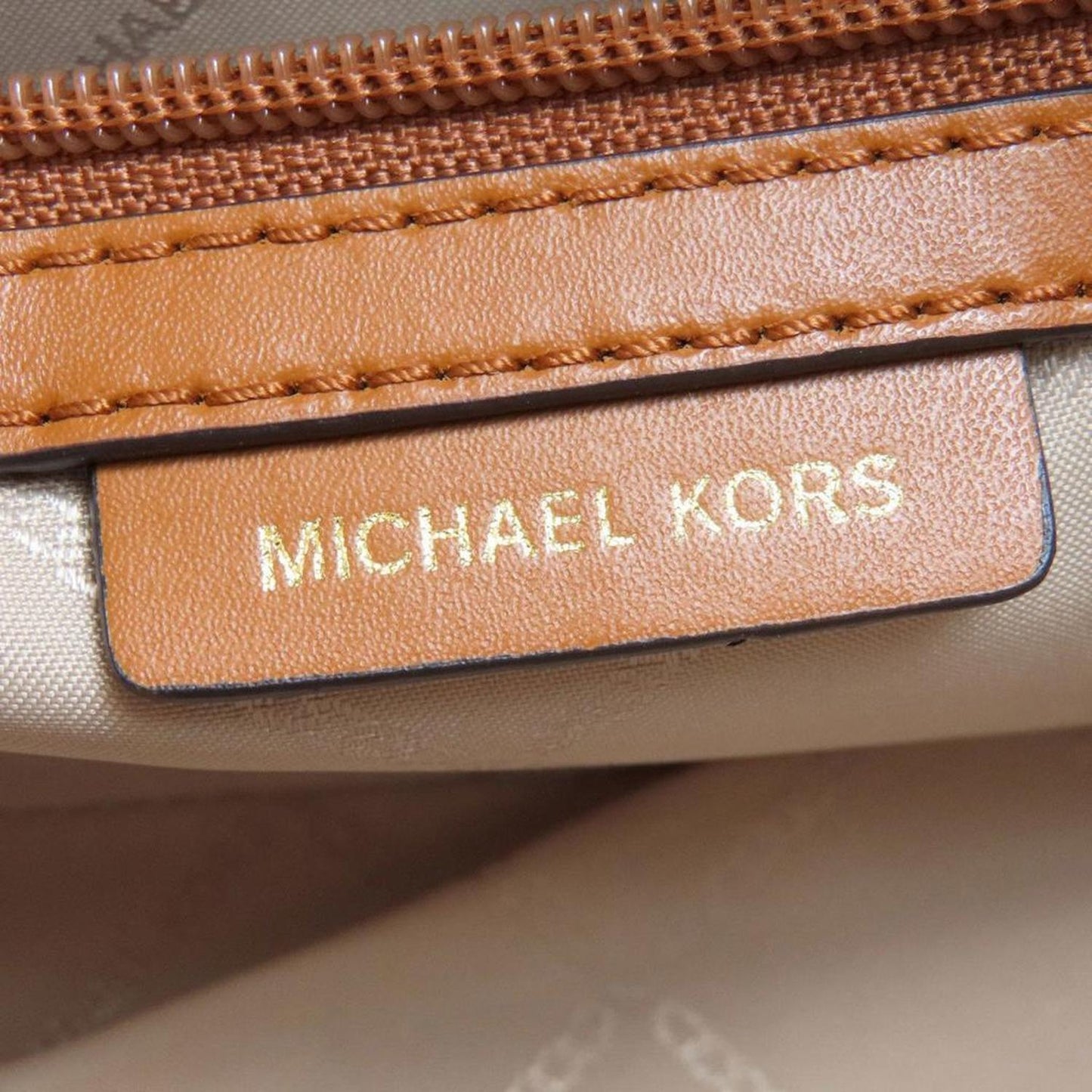 Michael Kors Jet Set Canvas Shoulder Bag (Pre-Owned)