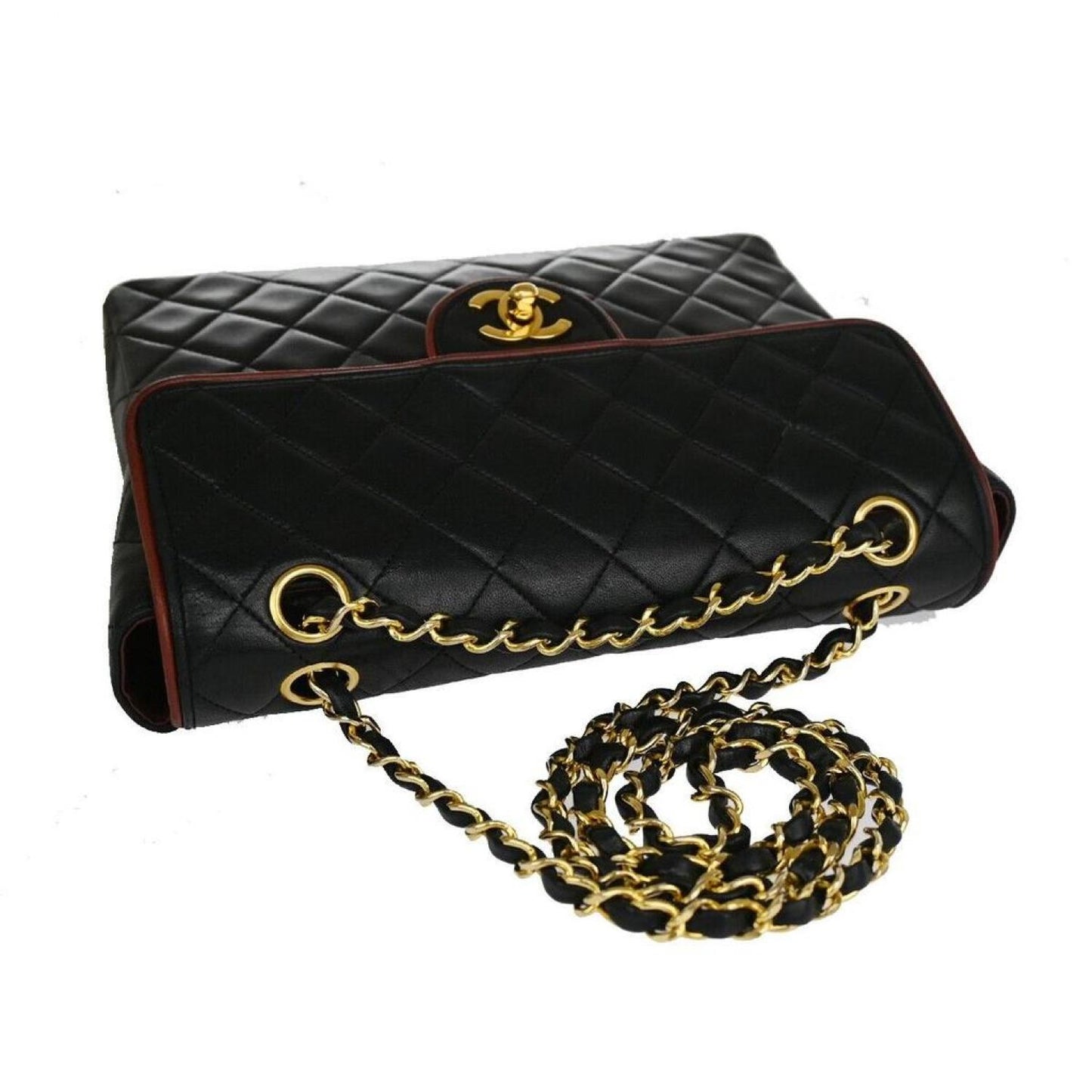 Chanel Matelassé Leather Shoulder Bag (Pre-Owned)