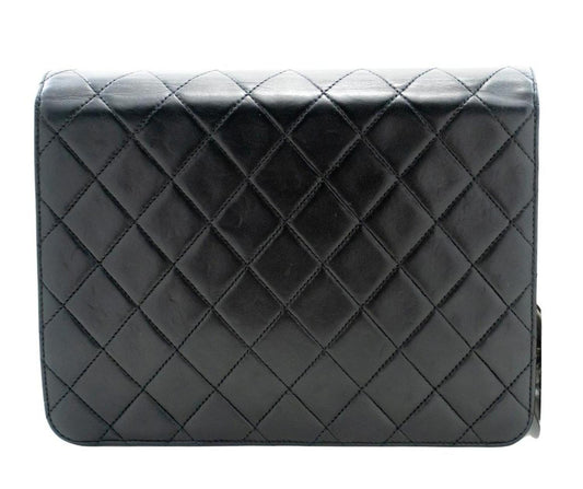 Chanel Quilted Leather Shoulder Bag (Pre-Owned)