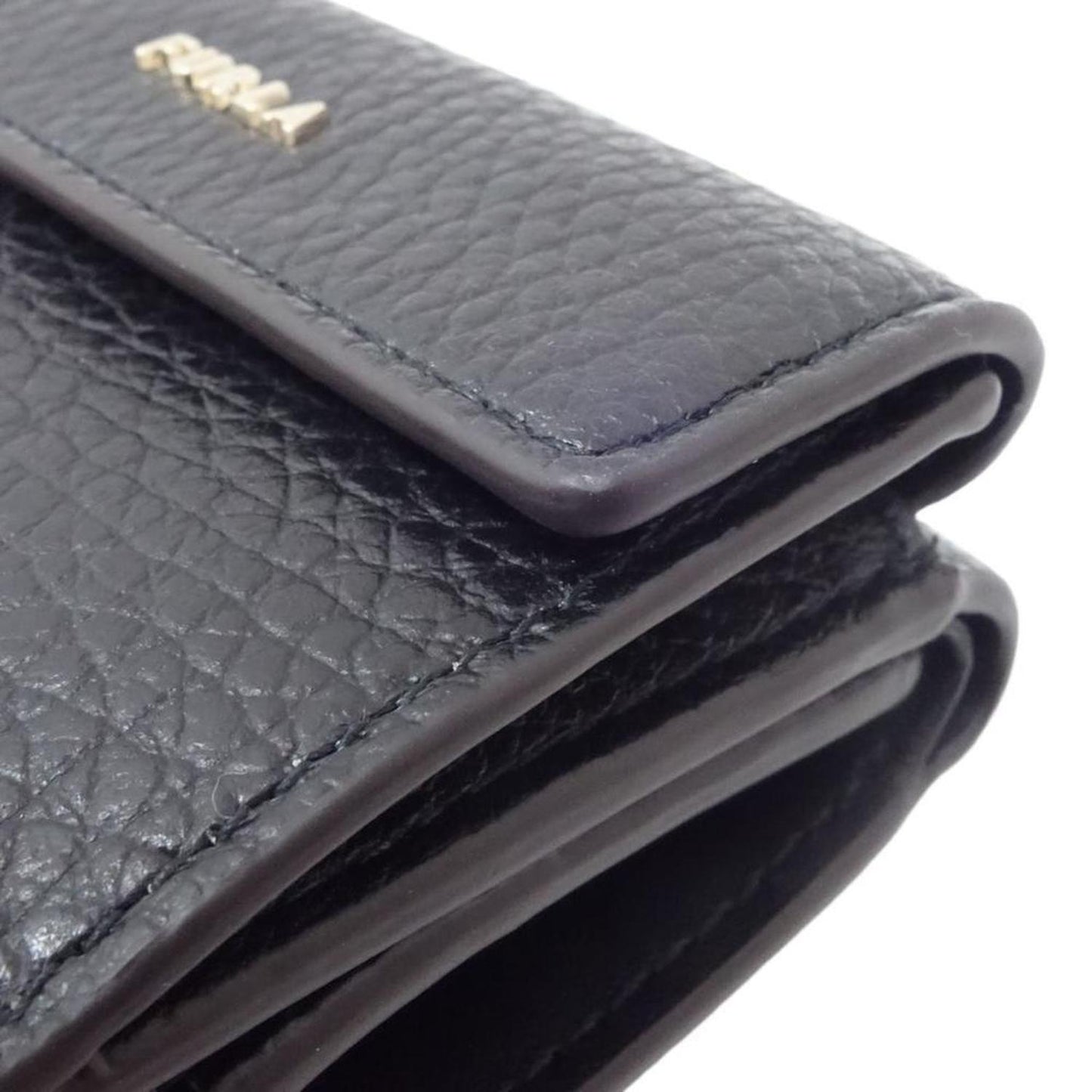 Leather Wallet (Bi-Fold) (Pre-Owned)