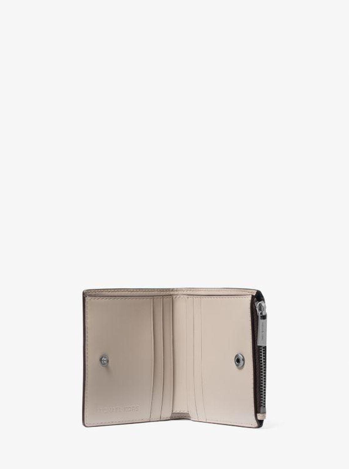 Edison Scratch-Resistant Crossgrain Leather Wallet