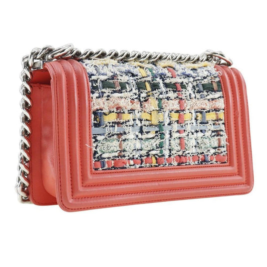 Chanel Boy Leather Shoulder Bag (Pre-Owned)