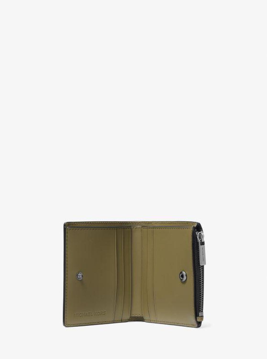 Edison Scratch-Resistant Crossgrain Leather Wallet