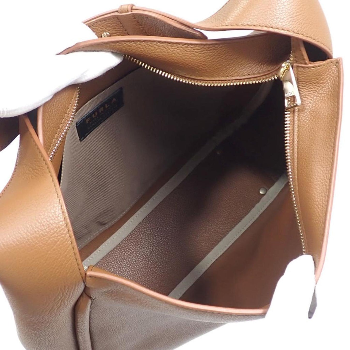 Leather Shoulder Bag (Pre-Owned)