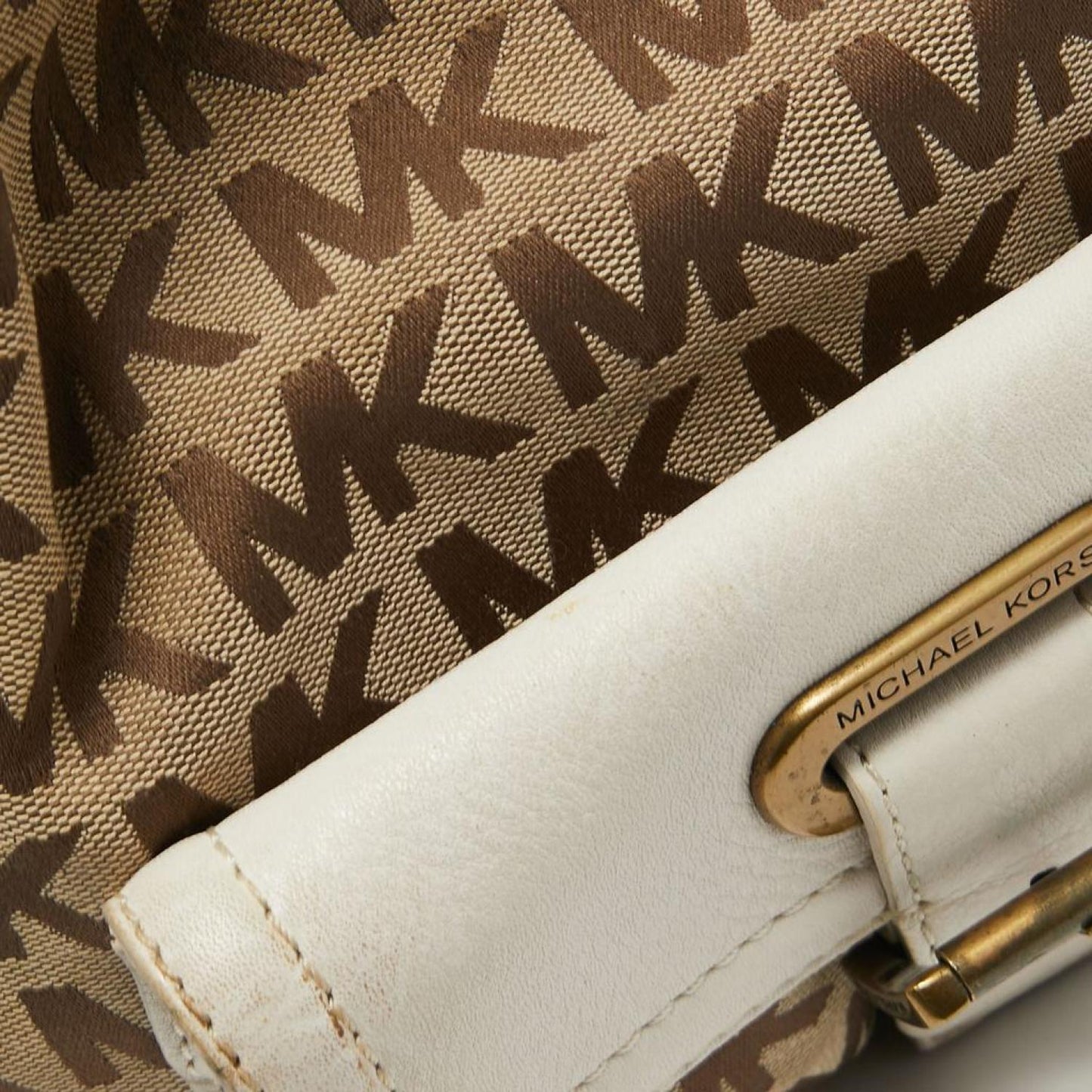 Michael Michael Kors Beige/offSignature Canvas Front Pocket Tote
