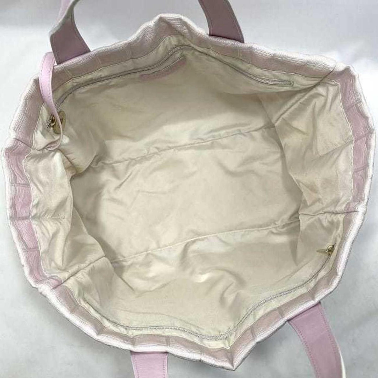 Chanel Heures Shopping Synthetic Tote Bag (Pre-Owned)