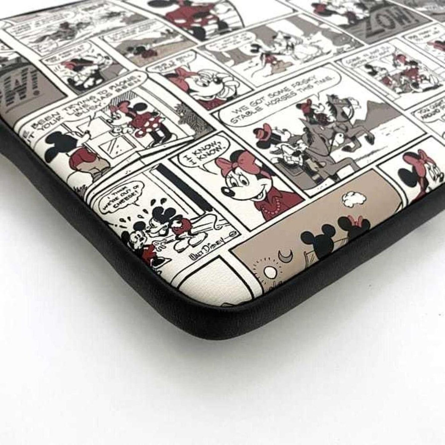 Leather Clutch Bag (Pre-Owned)