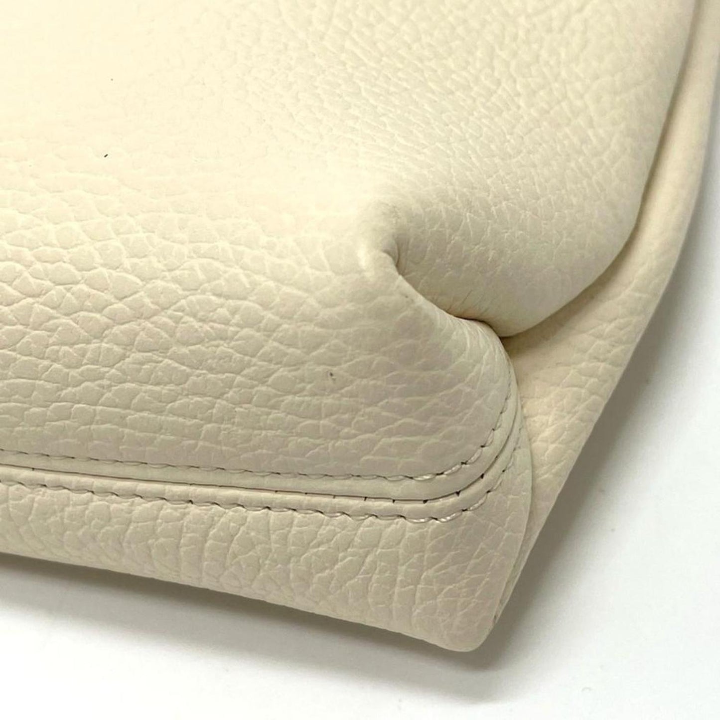 Leather Shoulder Bag (Pre-Owned)