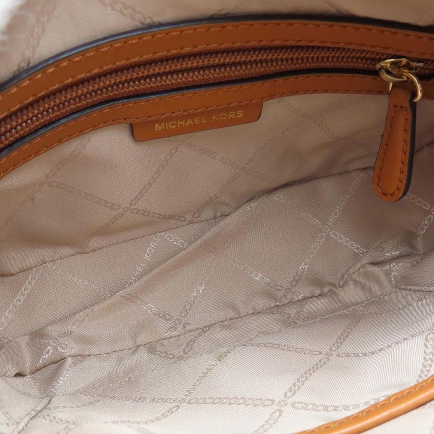 Michael Kors Jet Set Canvas Shoulder Bag (Pre-Owned)