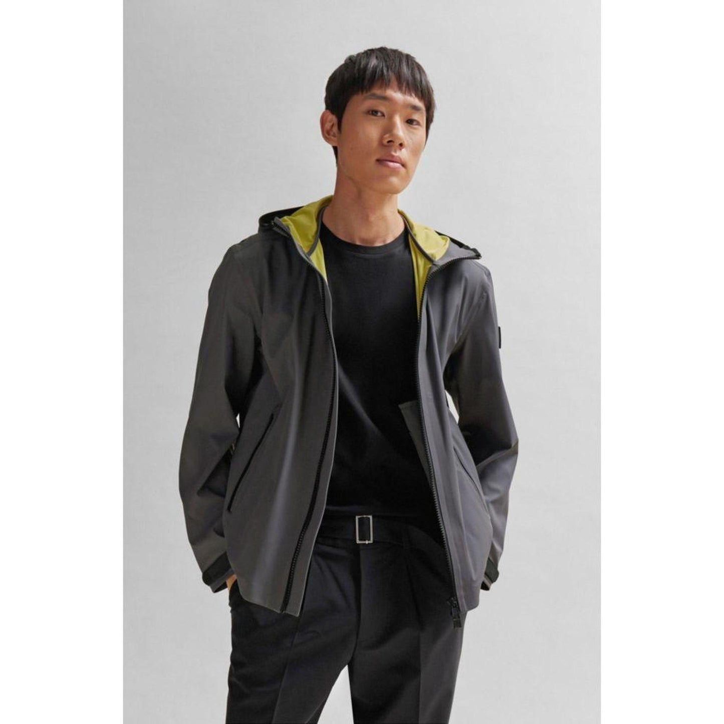 Water-repellent softshell jacket with logo badge