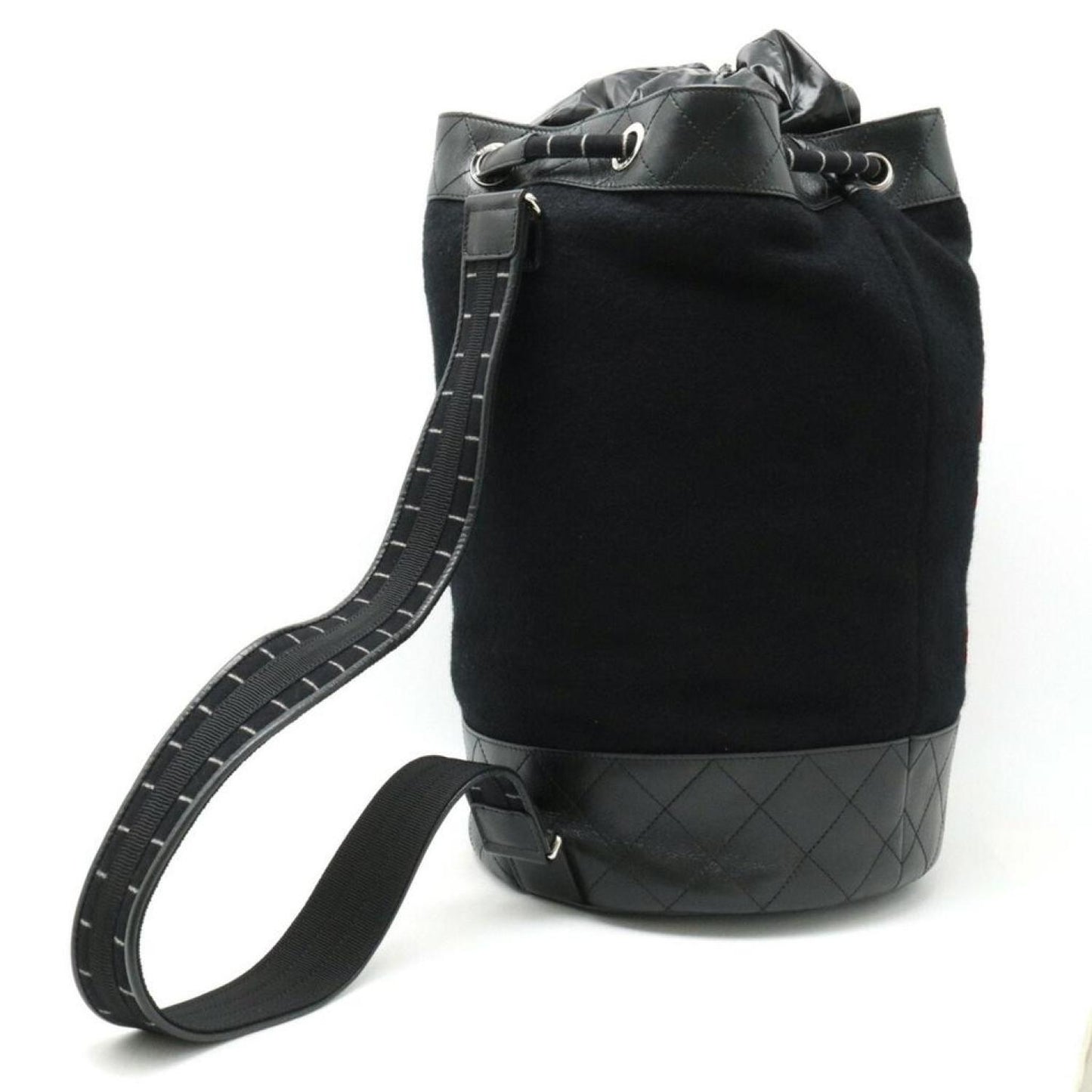 Chanel Drawstring Wool Shoulder Bag (Pre-Owned)