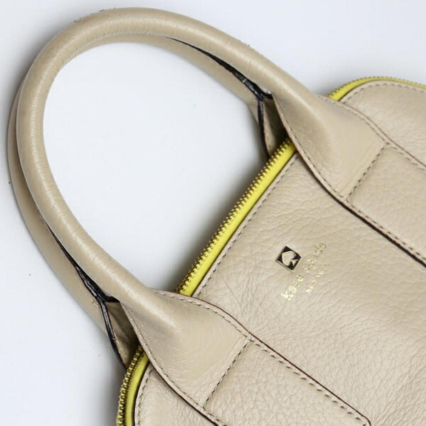 yellow Leather Handbag Shoulder Bag (Pre-Owned)