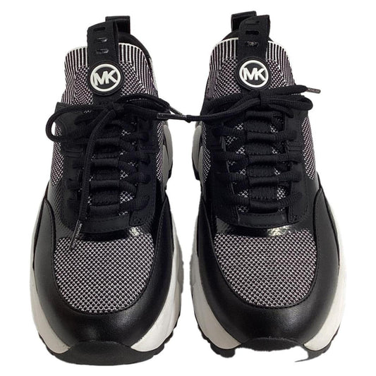 Darius Two-Tone Stretch Knit Trainer in Black and White Synthetic