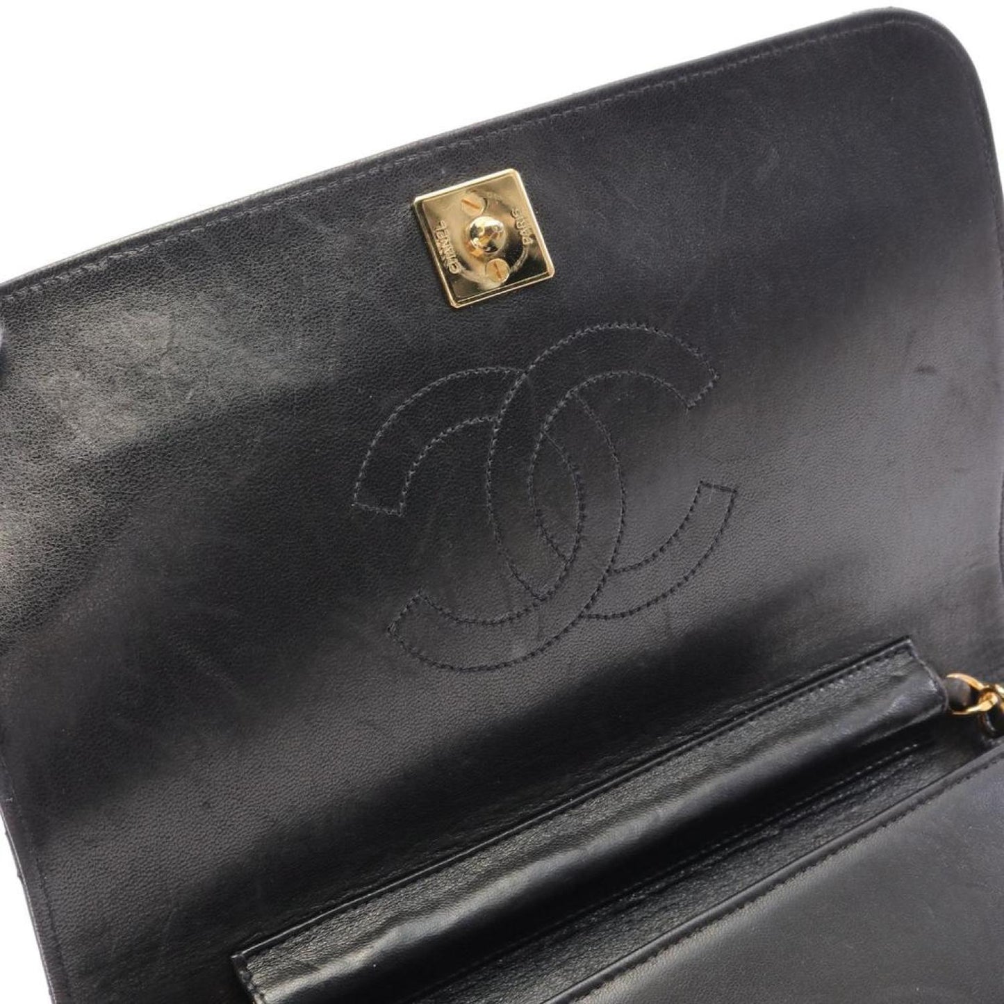 Matelasse Full Flap Chain Shoulder Bag Lambskin Gold Hardware Push Lock