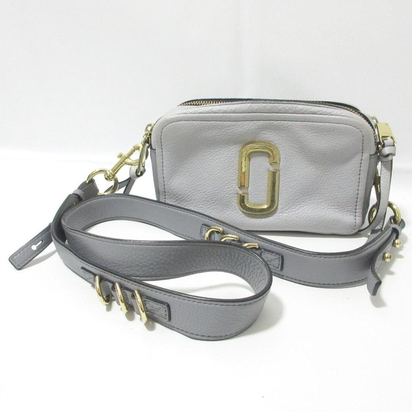 Leather Shoulder Bag (Pre-Owned)
