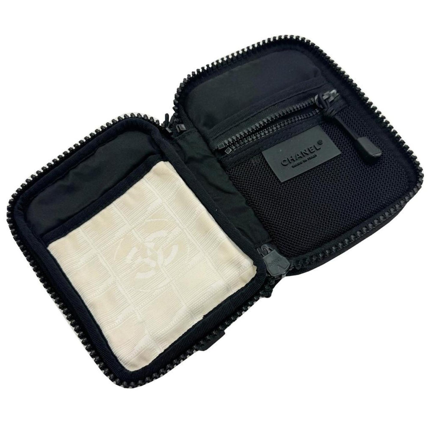 Chanel Sport Line Synthetic Shoulder Bag (Pre-Owned)