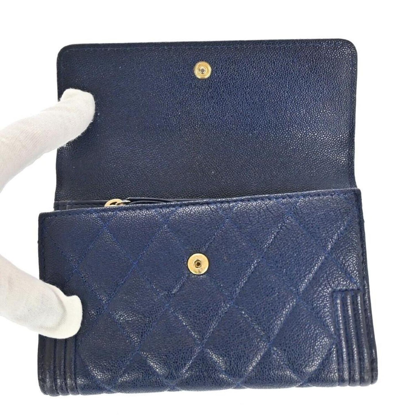 Chanel Boy Leather Wallet (Pre-Owned)