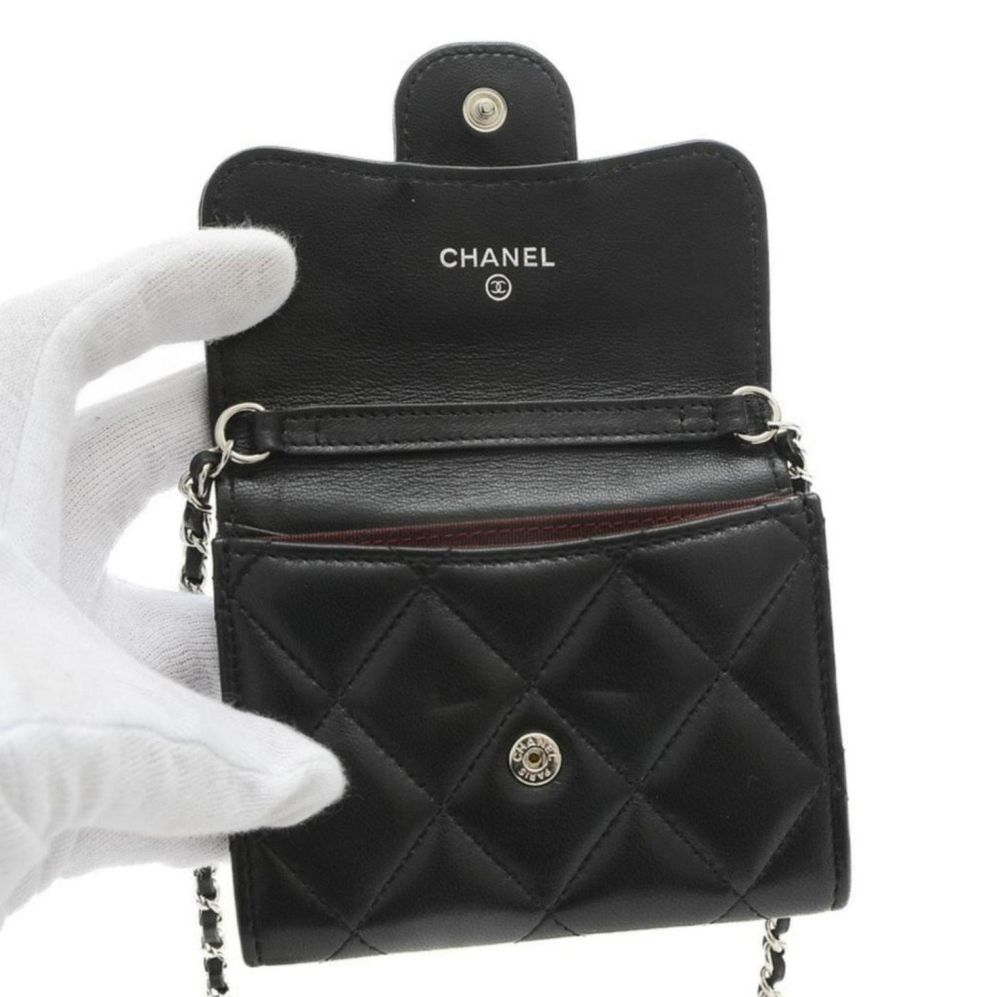 Chanel Matelassé Leather Wallet (Pre-Owned)