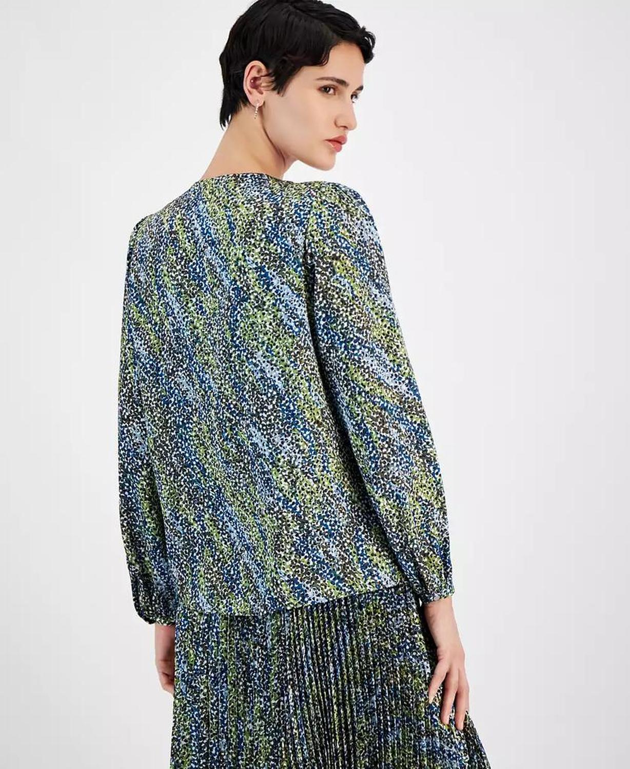 Women's Printed V-Neck Long-Sleeve Blouse