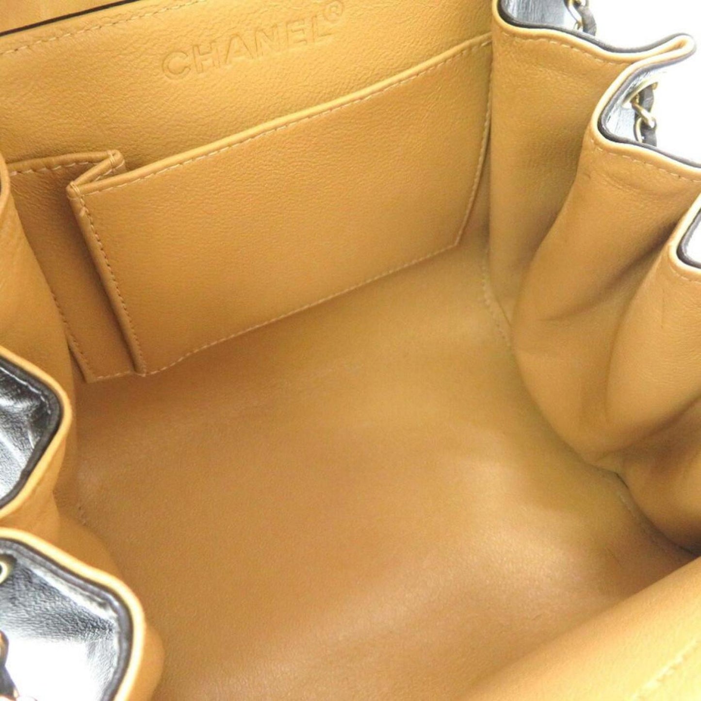 Chanel 2,55 Leather Shoulder Bag (Pre-Owned)