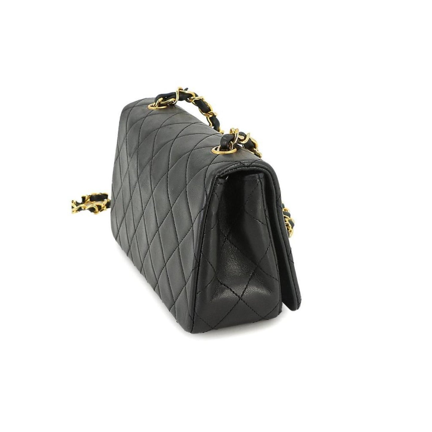 Chanel Matelassé Leather Shoulder Bag (Pre-Owned)