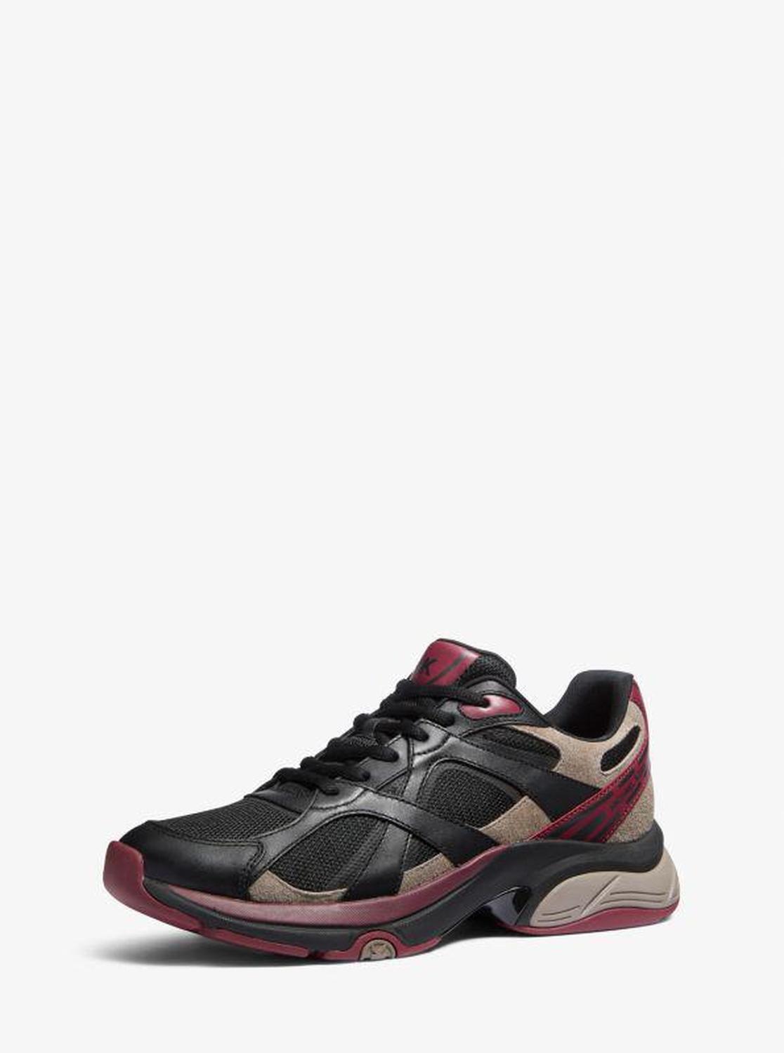 Leo Mixed-Media Trainer