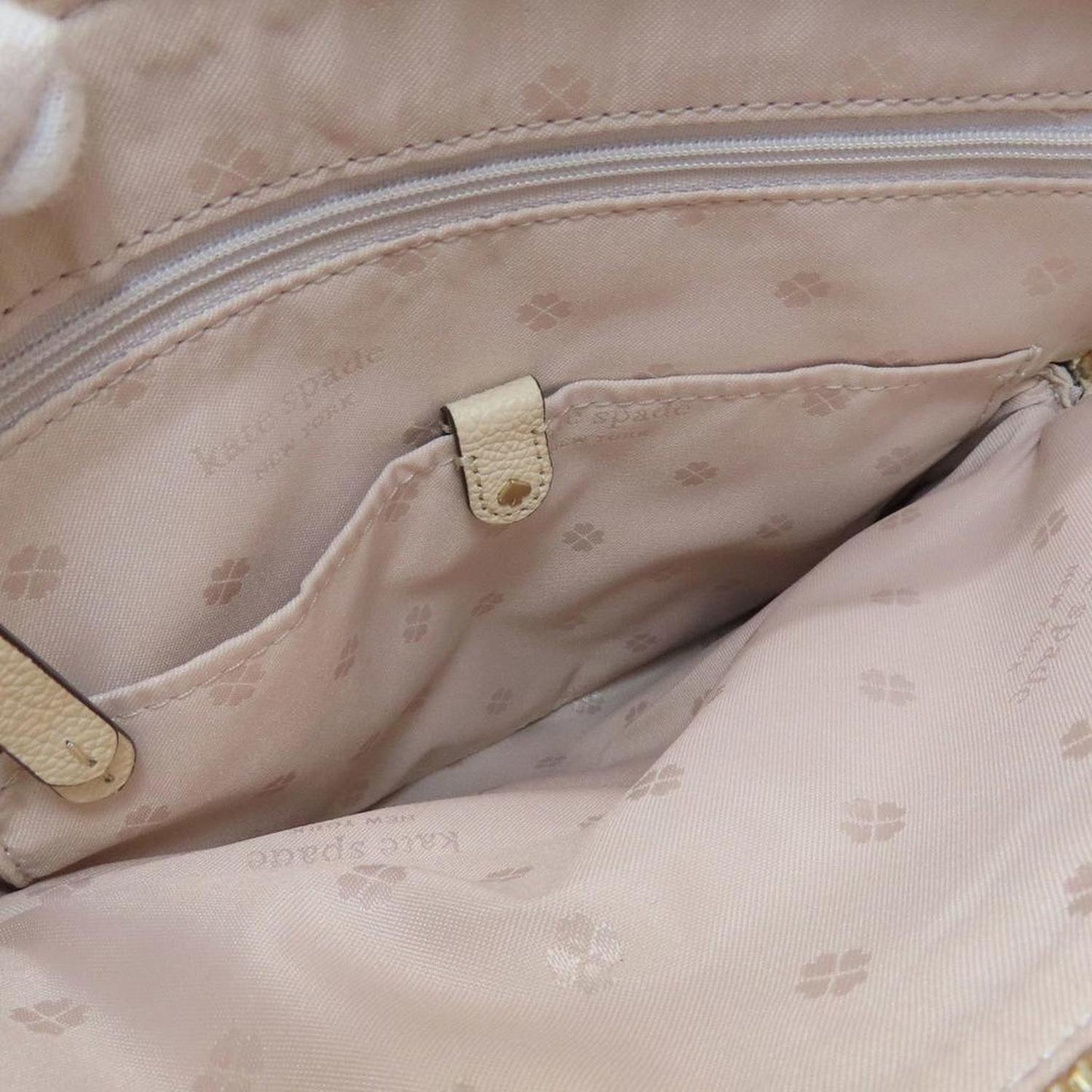 pink  Leather Handbag (Pre-Owned)