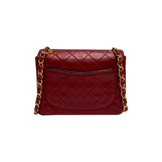 Chanel Matelassé Leather Shoulder Bag (Pre-Owned)