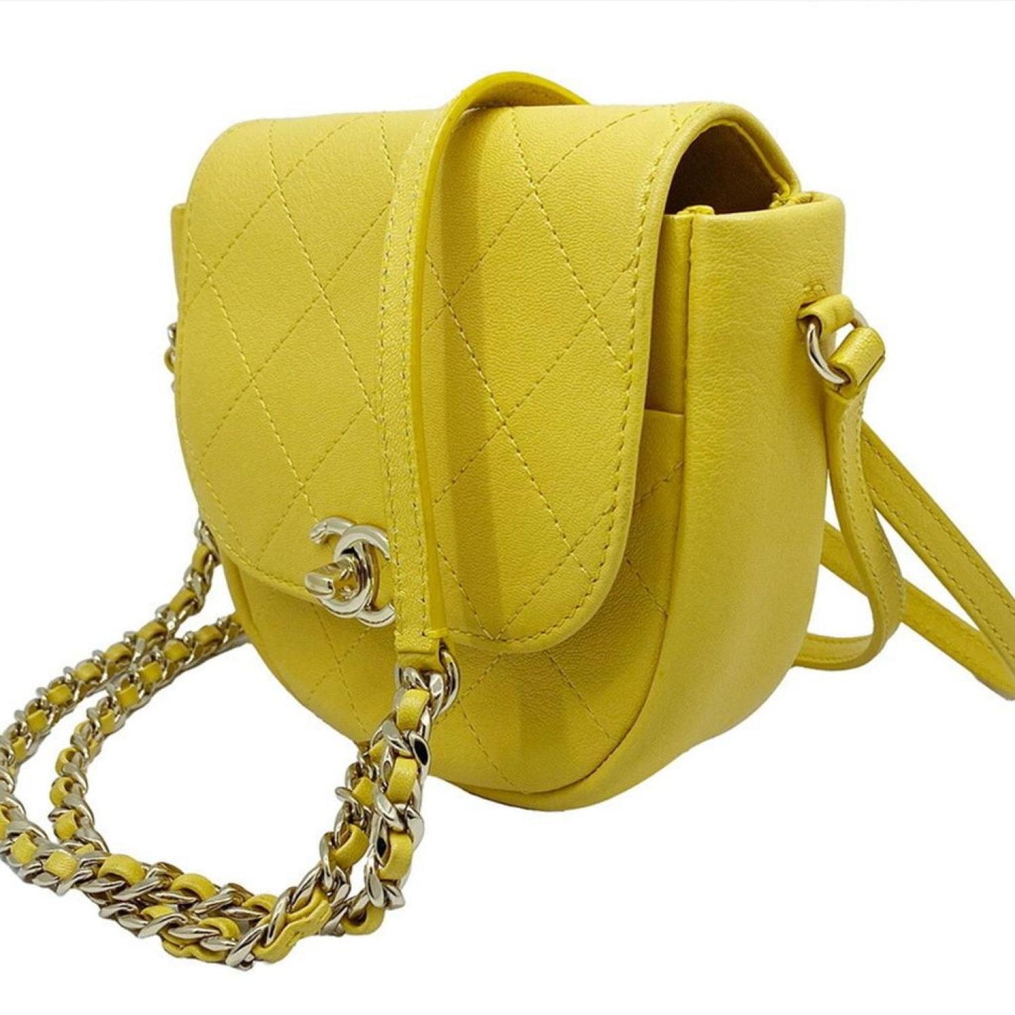 Chanel Matelassé Leather Shoulder Bag (Pre-Owned)