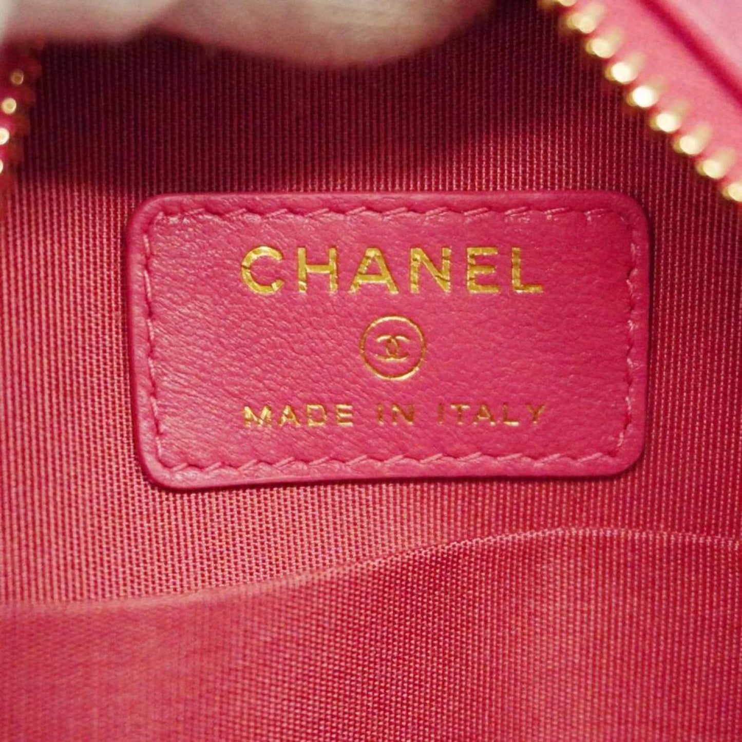 Chanel Leather Shoulder Bag (Pre-Owned)