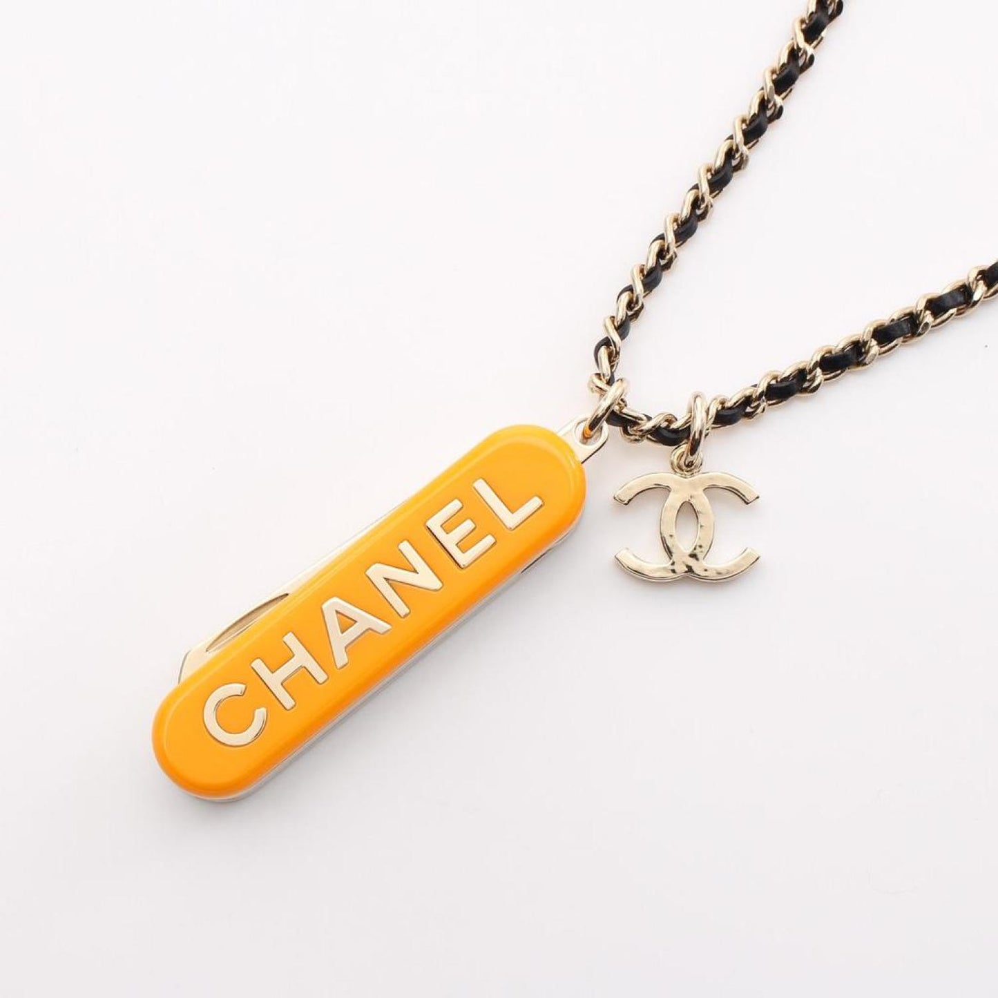 Necklace Gp Leather Gold Logo Comb B22K