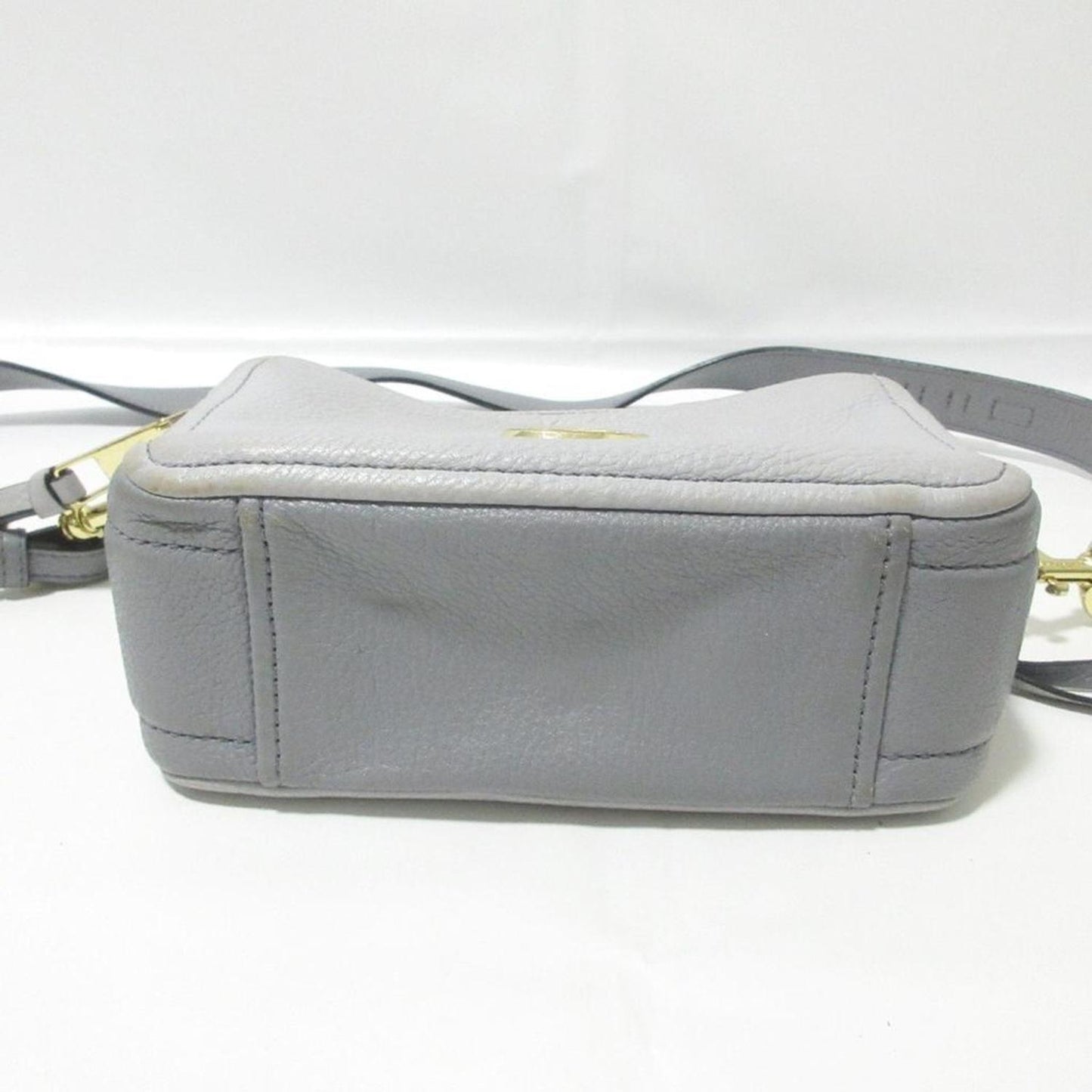 Leather Shoulder Bag (Pre-Owned)