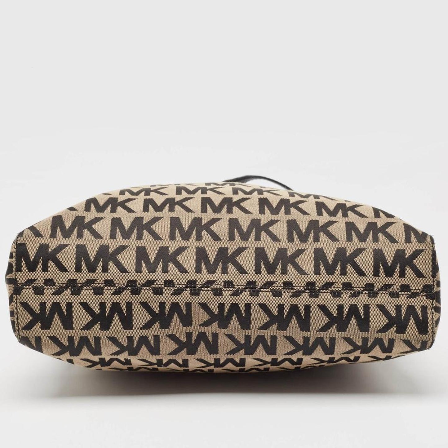 Michael Kors Black/beige Signature Canvas And Leather Jet Set Tote