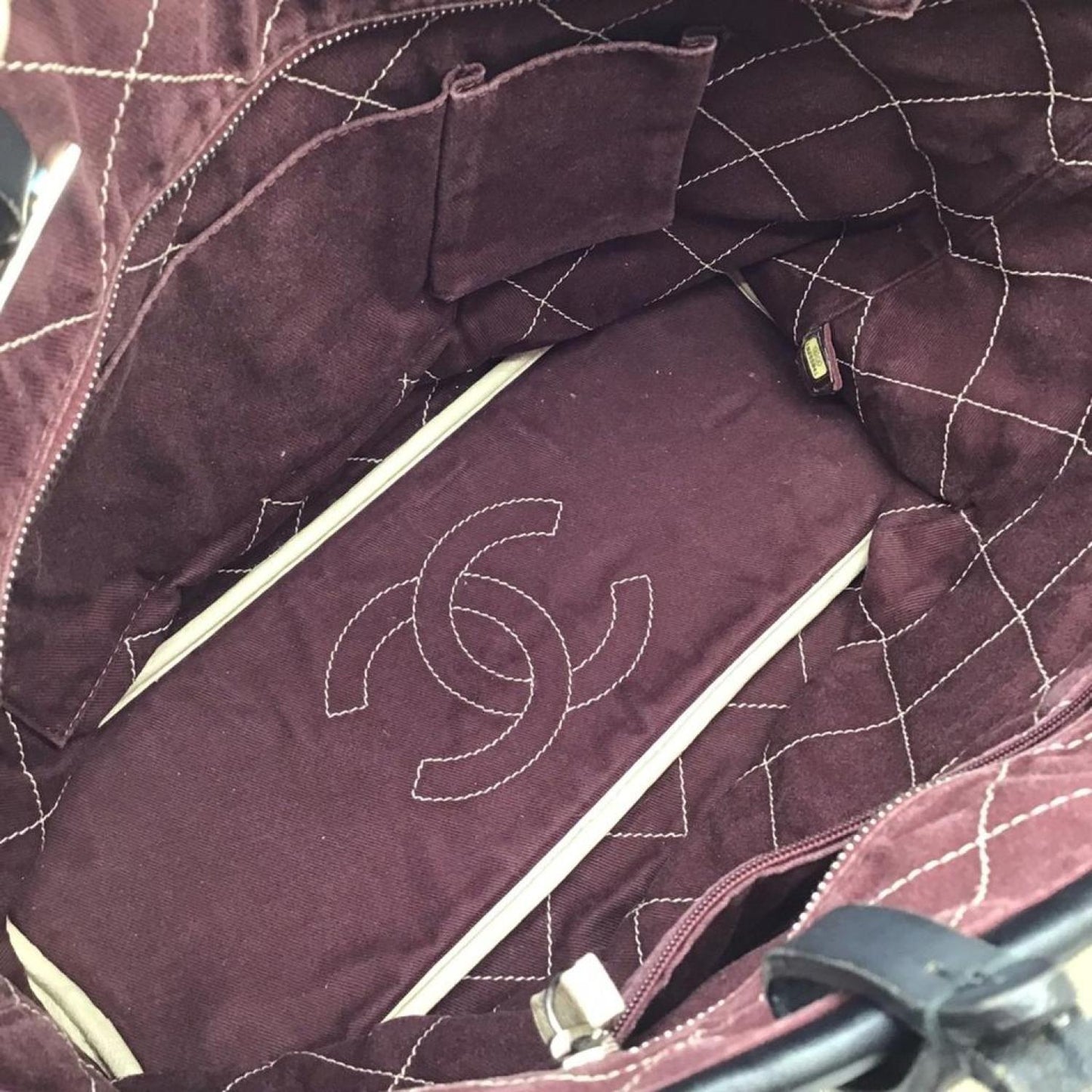 Chanel Matelassé Leather Tote Bag (Pre-Owned)