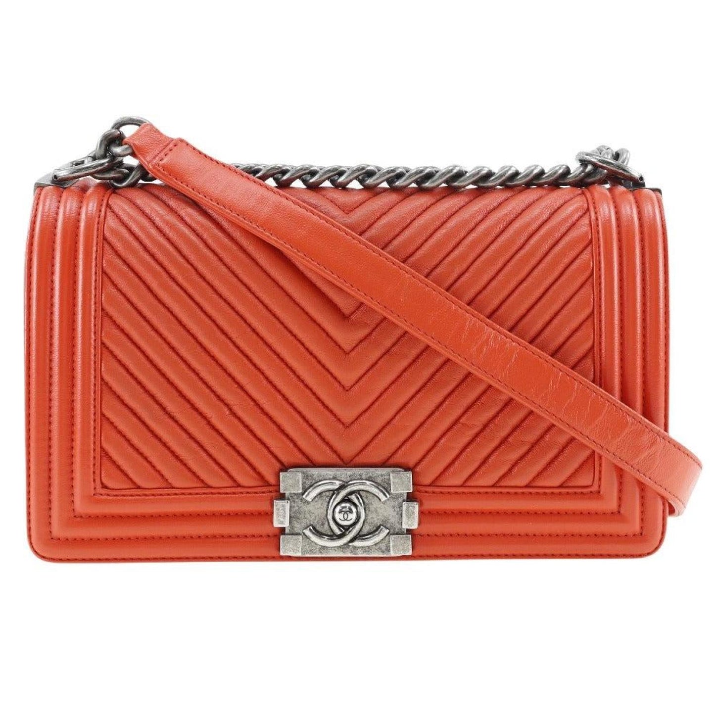 Chanel Boy Leather Shoulder Bag (Pre-Owned)