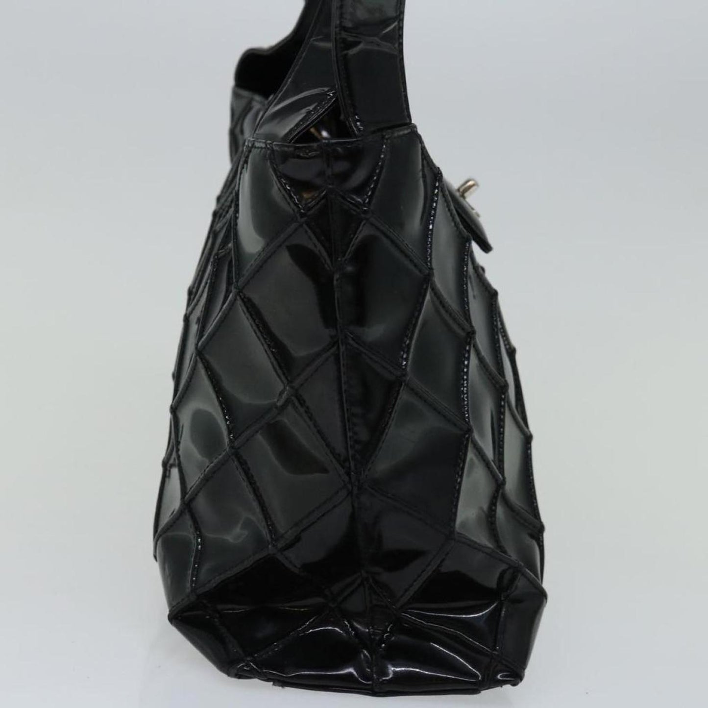 Chanel Quilted Patent Leather Shoulder Bag (Pre-Owned)