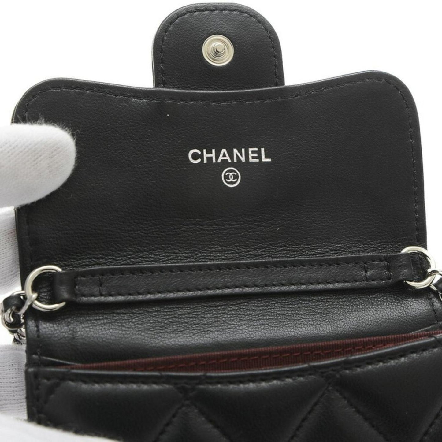 Chanel Matelassé Leather Wallet (Pre-Owned)