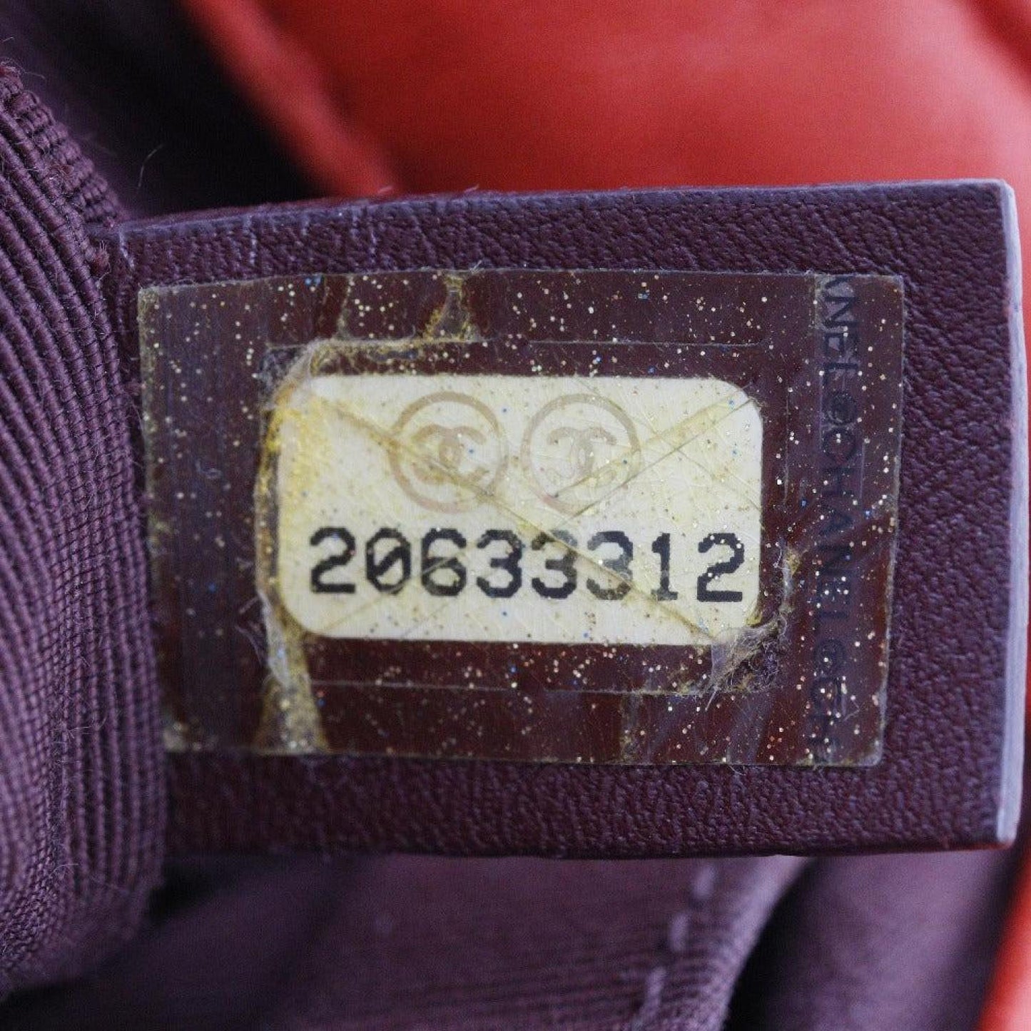 Chanel Boy Leather Shoulder Bag (Pre-Owned)