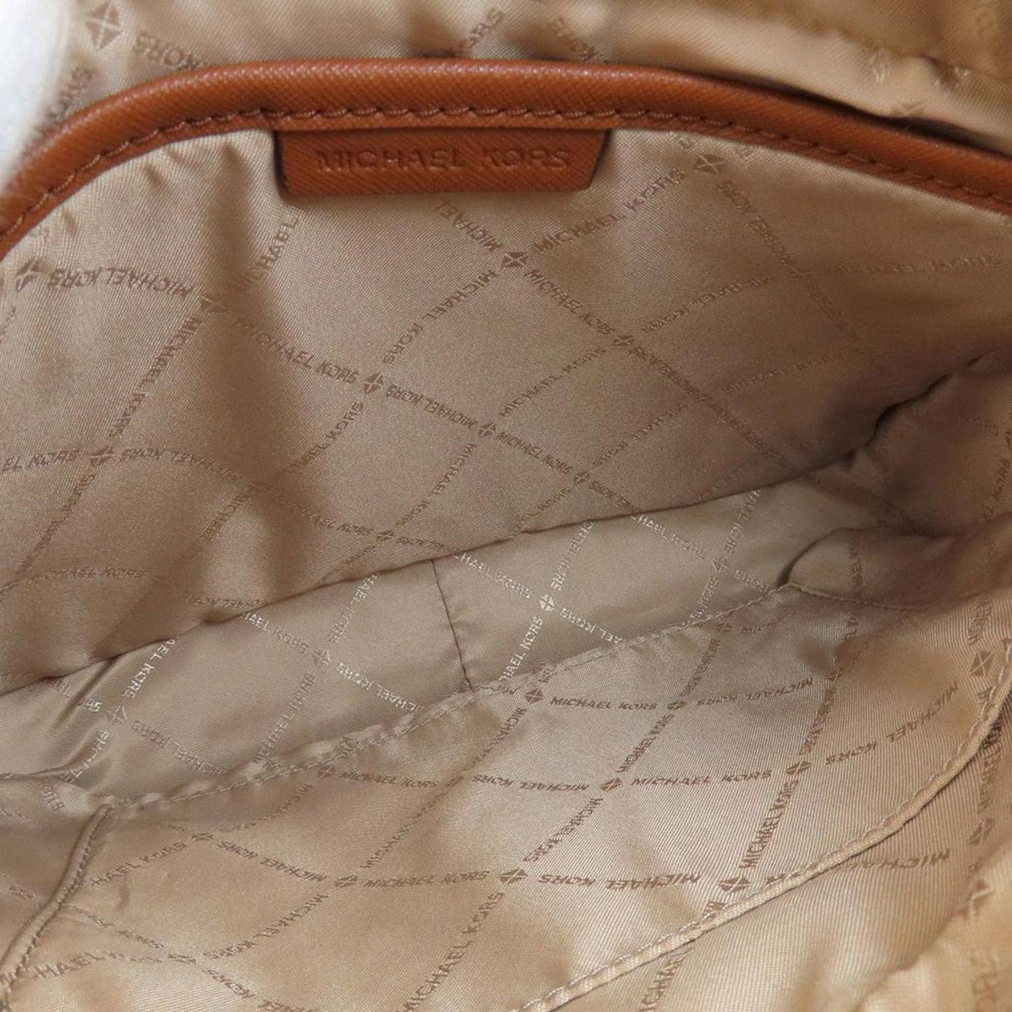 Michael Kors Jet Set Canvas Shoulder Bag (Pre-Owned)