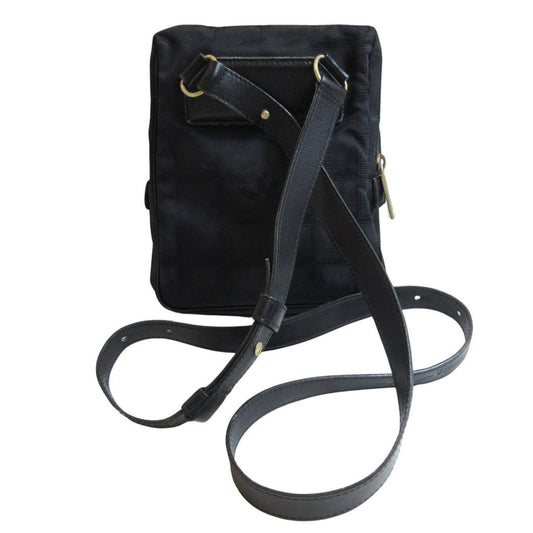 Chanel Travel Line  Synthetic Shoulder Bag (Pre-Owned)