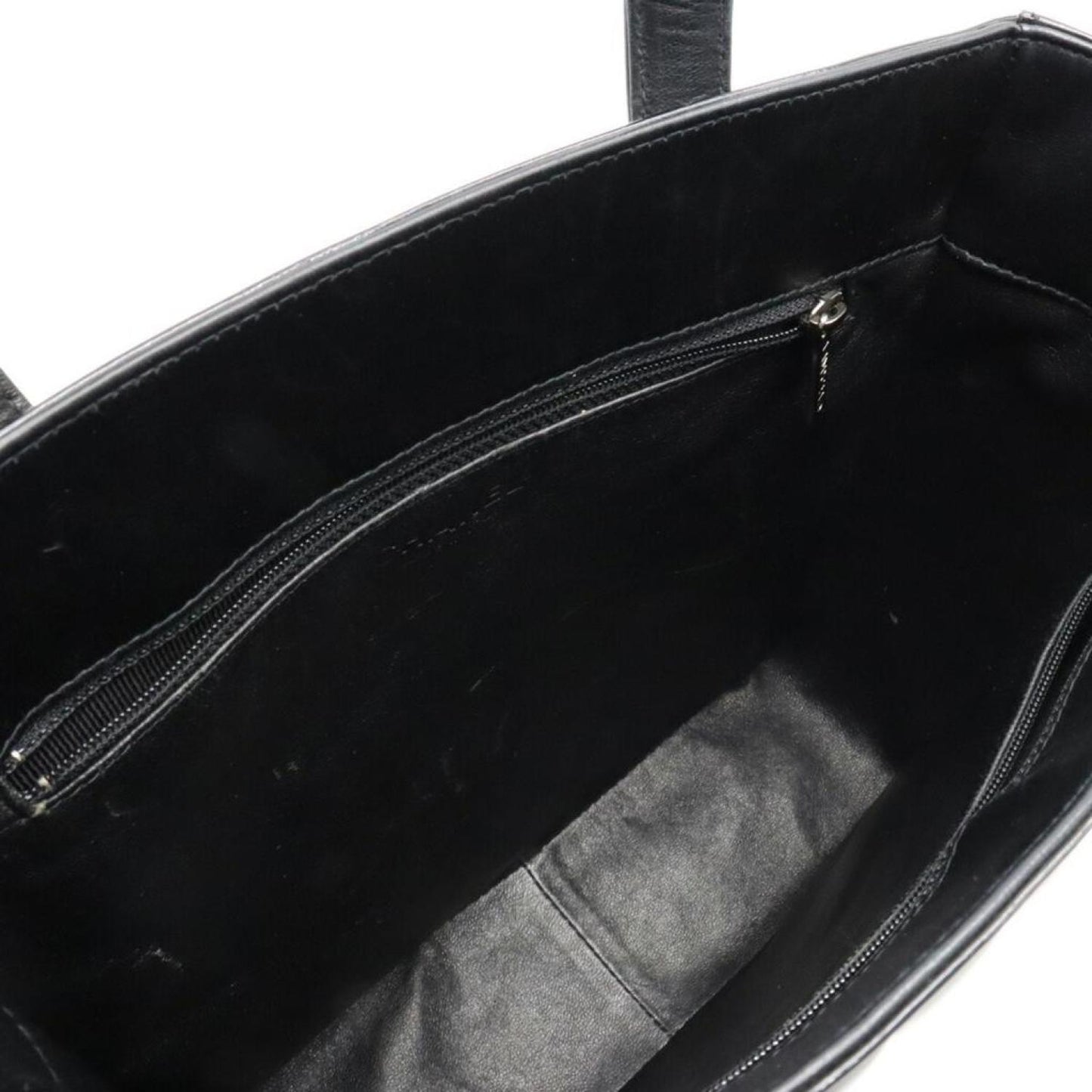 Chanel Chocolate Bar Patent Leather Tote Bag (Pre-Owned)