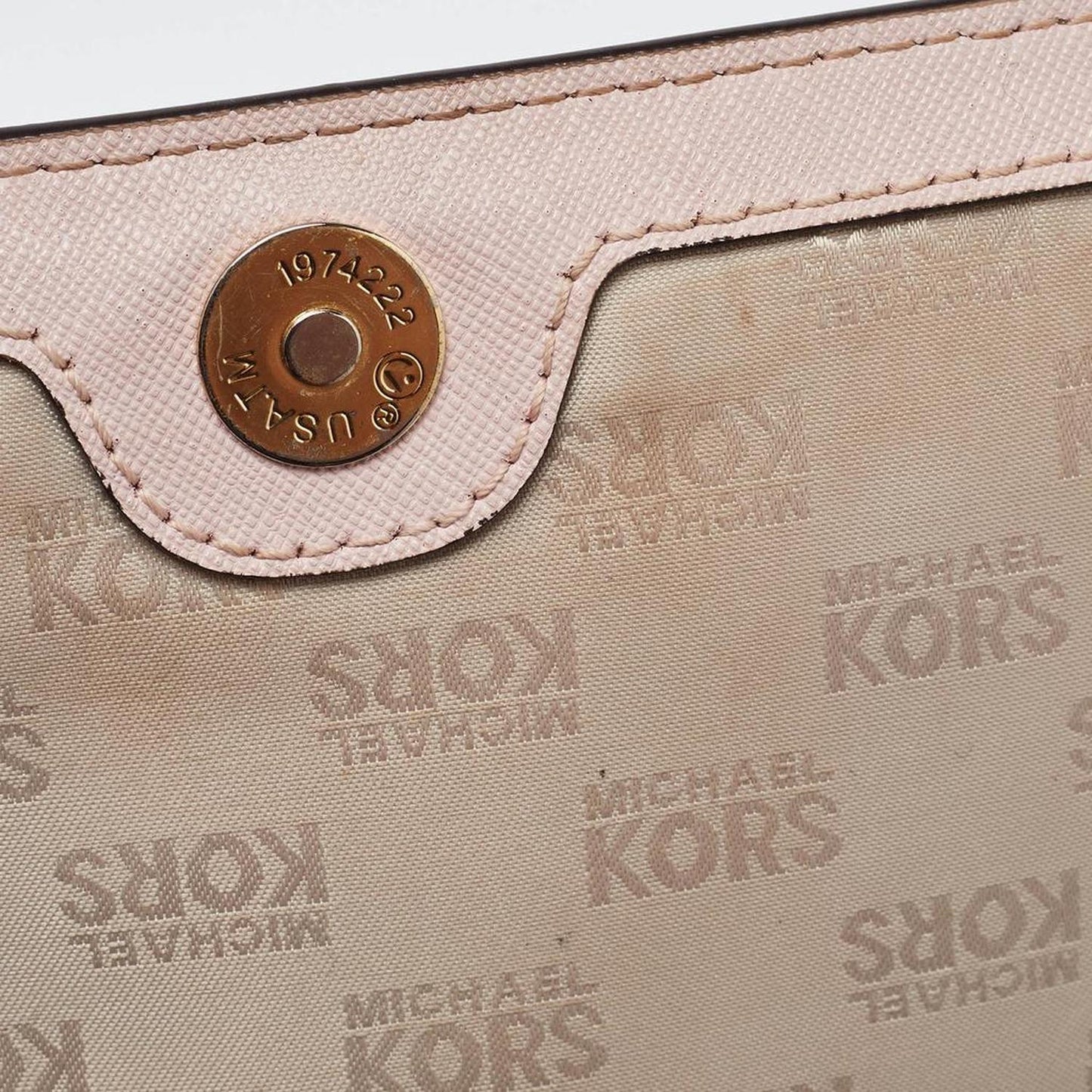 Michael Michael Kors Ivory Signature Coated Canvas Crossbody Bag