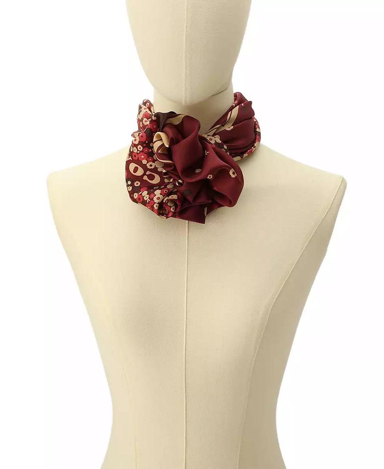 Women's Horse and Carriage Tea Rose Printed Silk Scarf