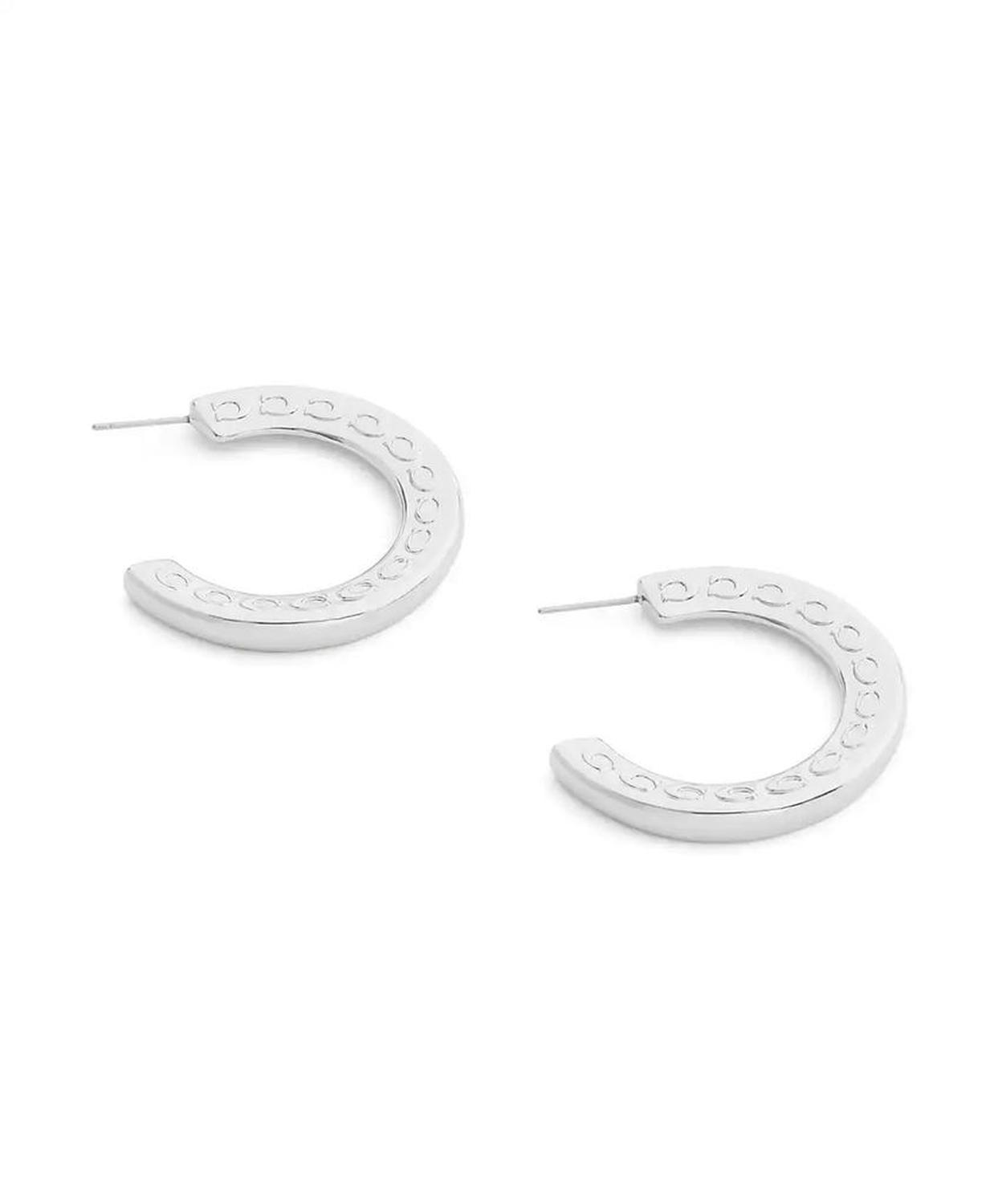 Signature C Minimal Hoop Earrings
