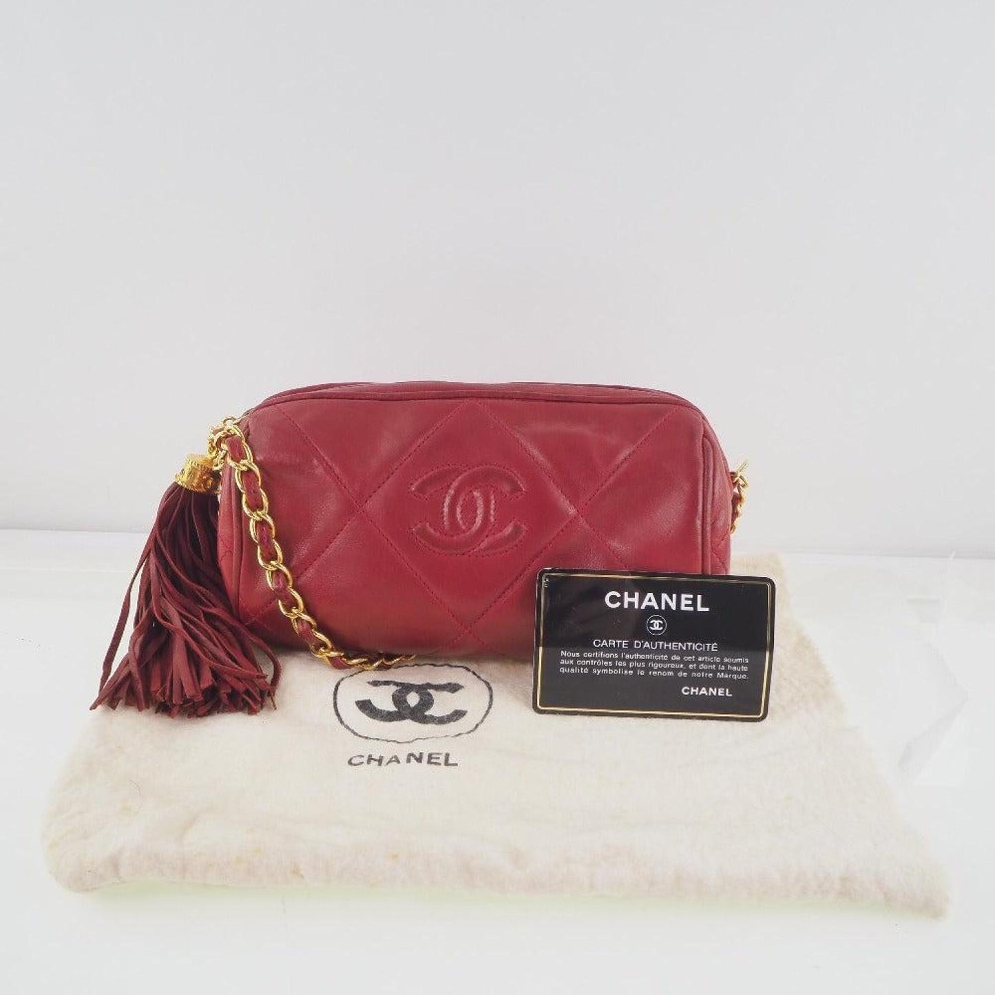 Chanel Matrasse Leather Shoulder Bag (Pre-Owned)
