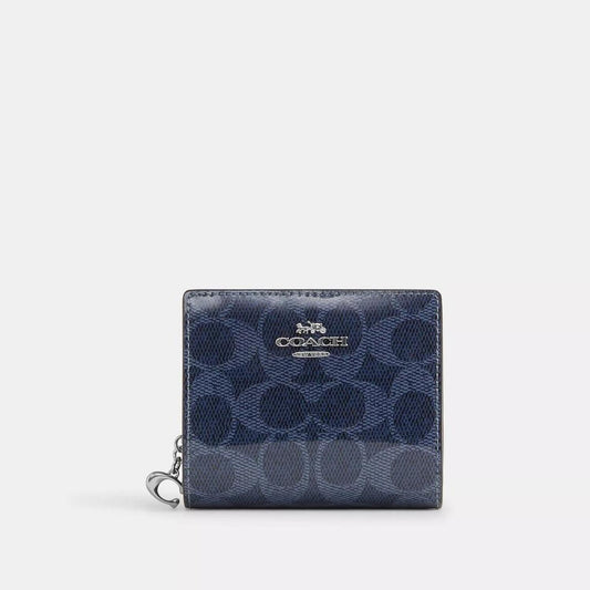 Snap Wallet In Signature Canvas