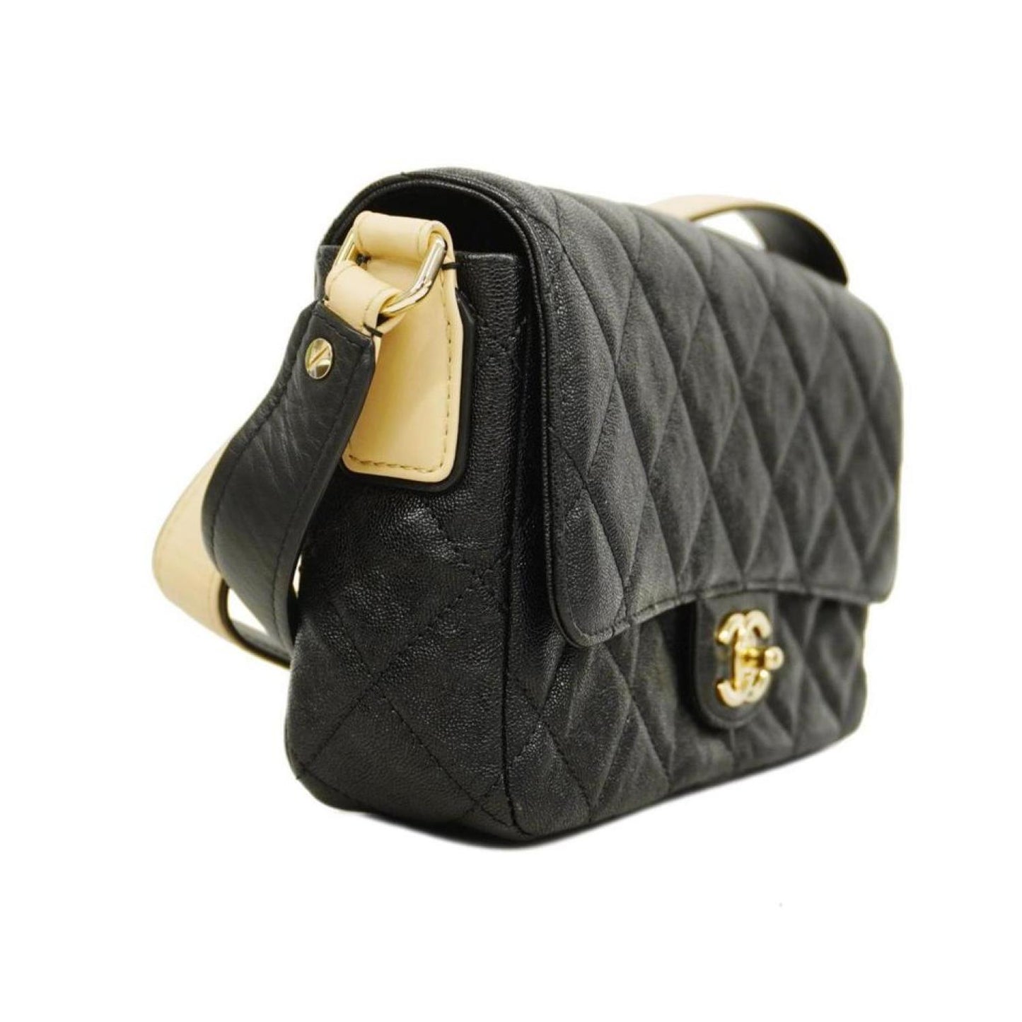 Chanel Matelassé Leather Shoulder Bag (Pre-Owned)