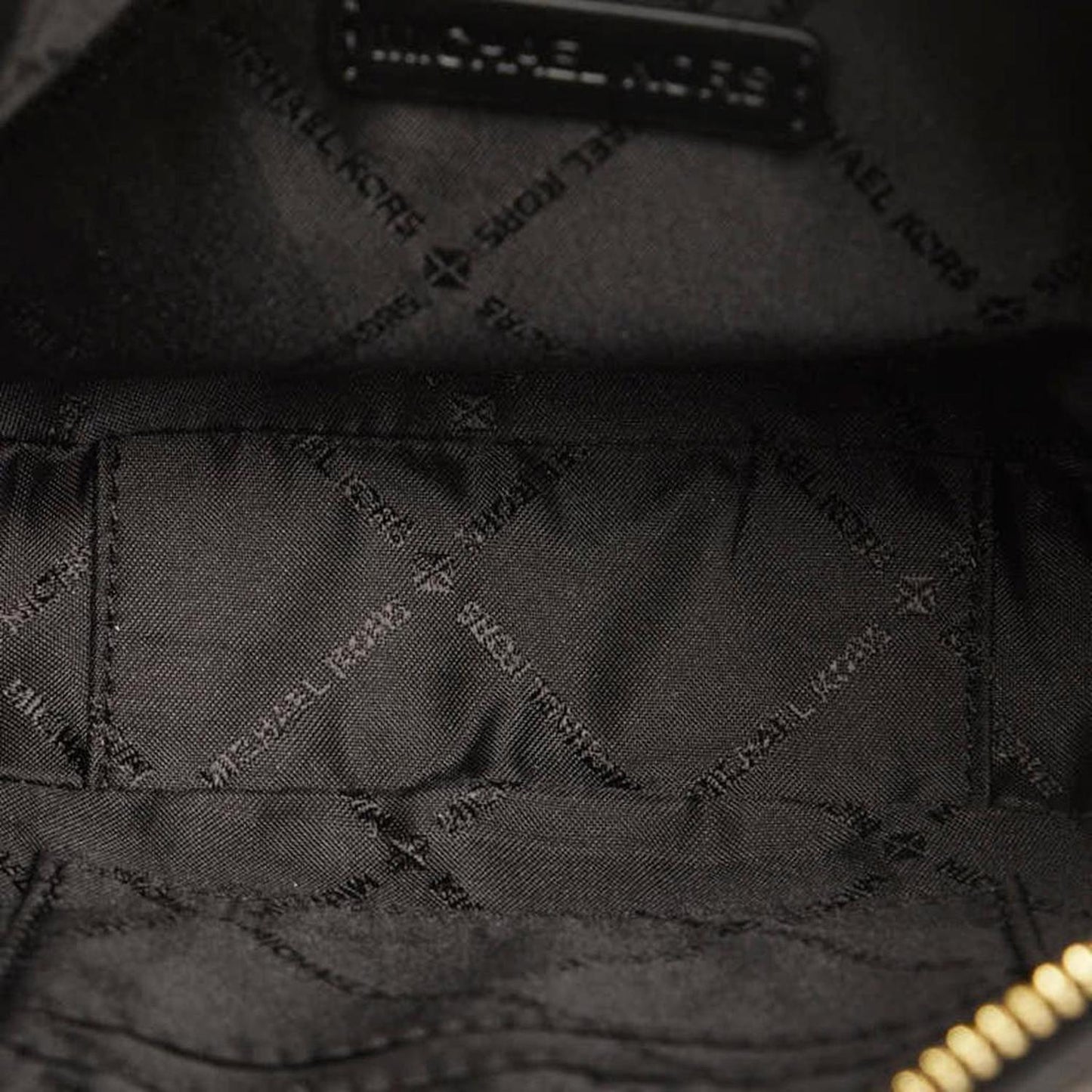 Leather Shoulder Bag (Pre-Owned)