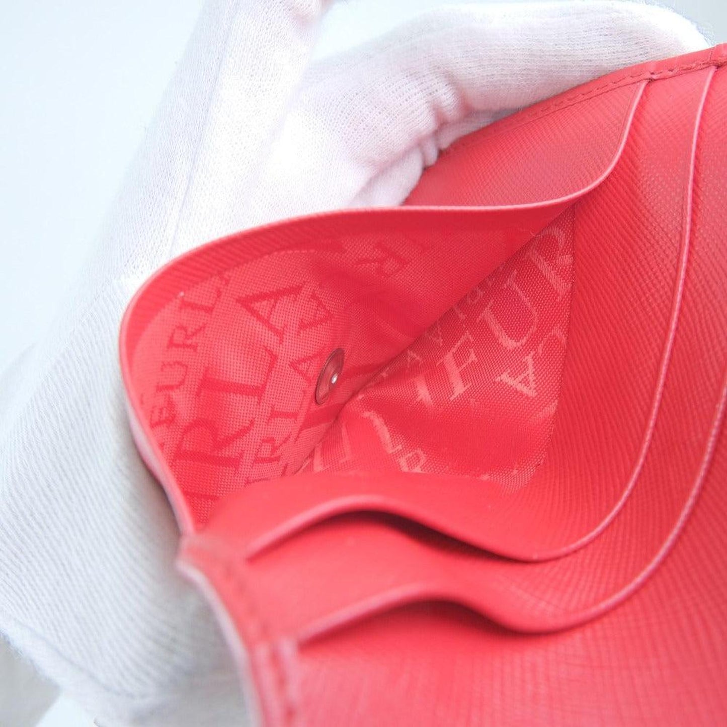 Leather Wallet (Pre-Owned)