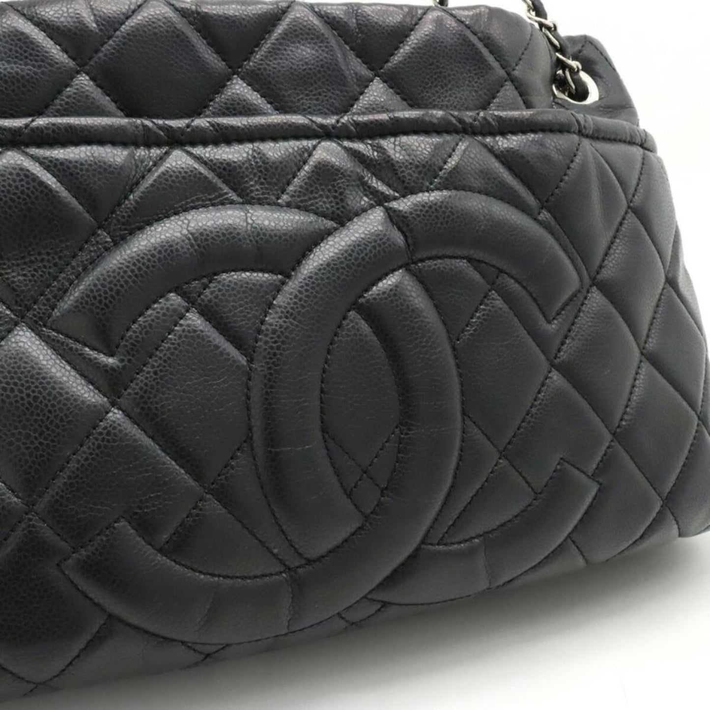 Chanel Logo Cc Leather Shoulder Bag (Pre-Owned)